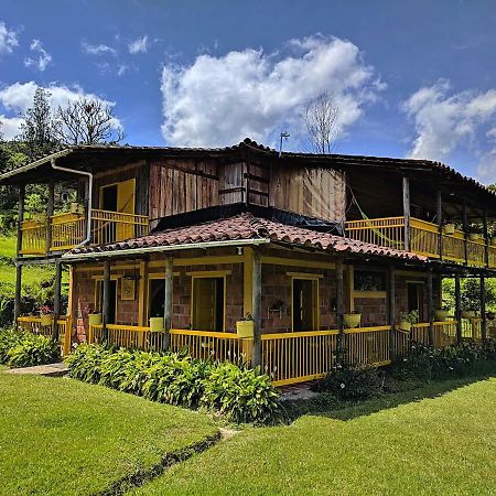 贾丁 La Casa Del Sol旅馆 外观 照片