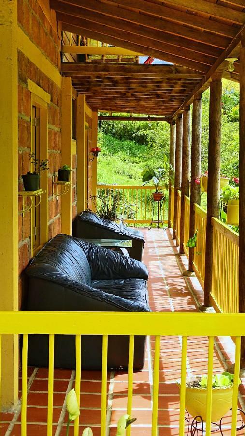 贾丁 La Casa Del Sol旅馆 外观 照片